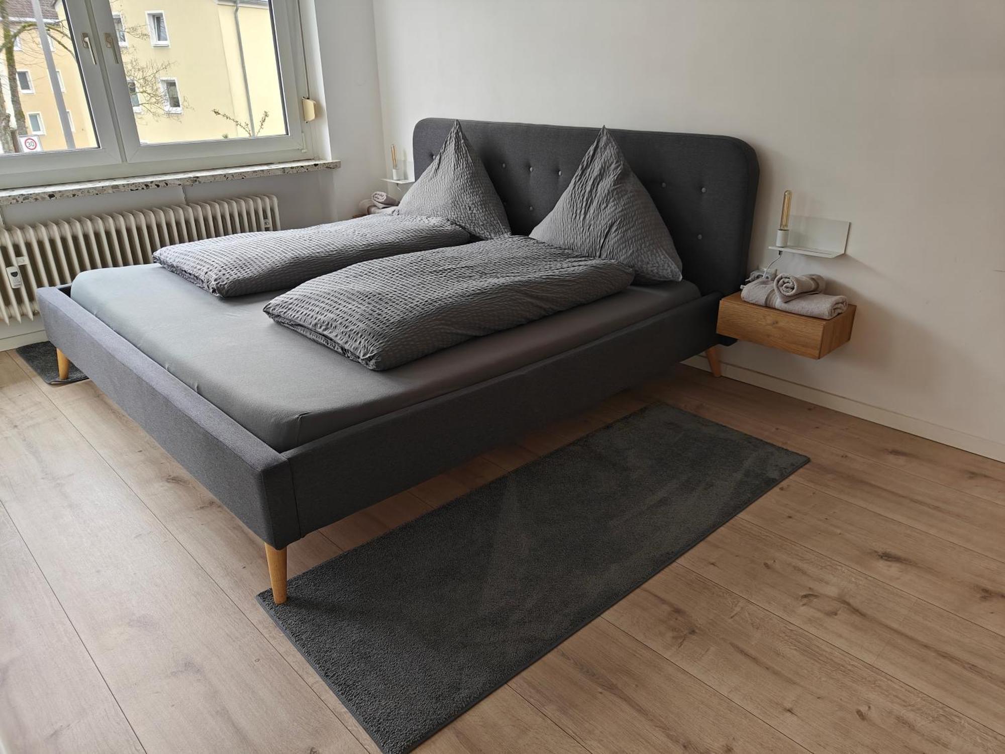 Ferienwohnung "Sorgenfrei" In Coburg ! - Im Eg Mit Privatparkplatz & Balkon Coburgo Exterior foto