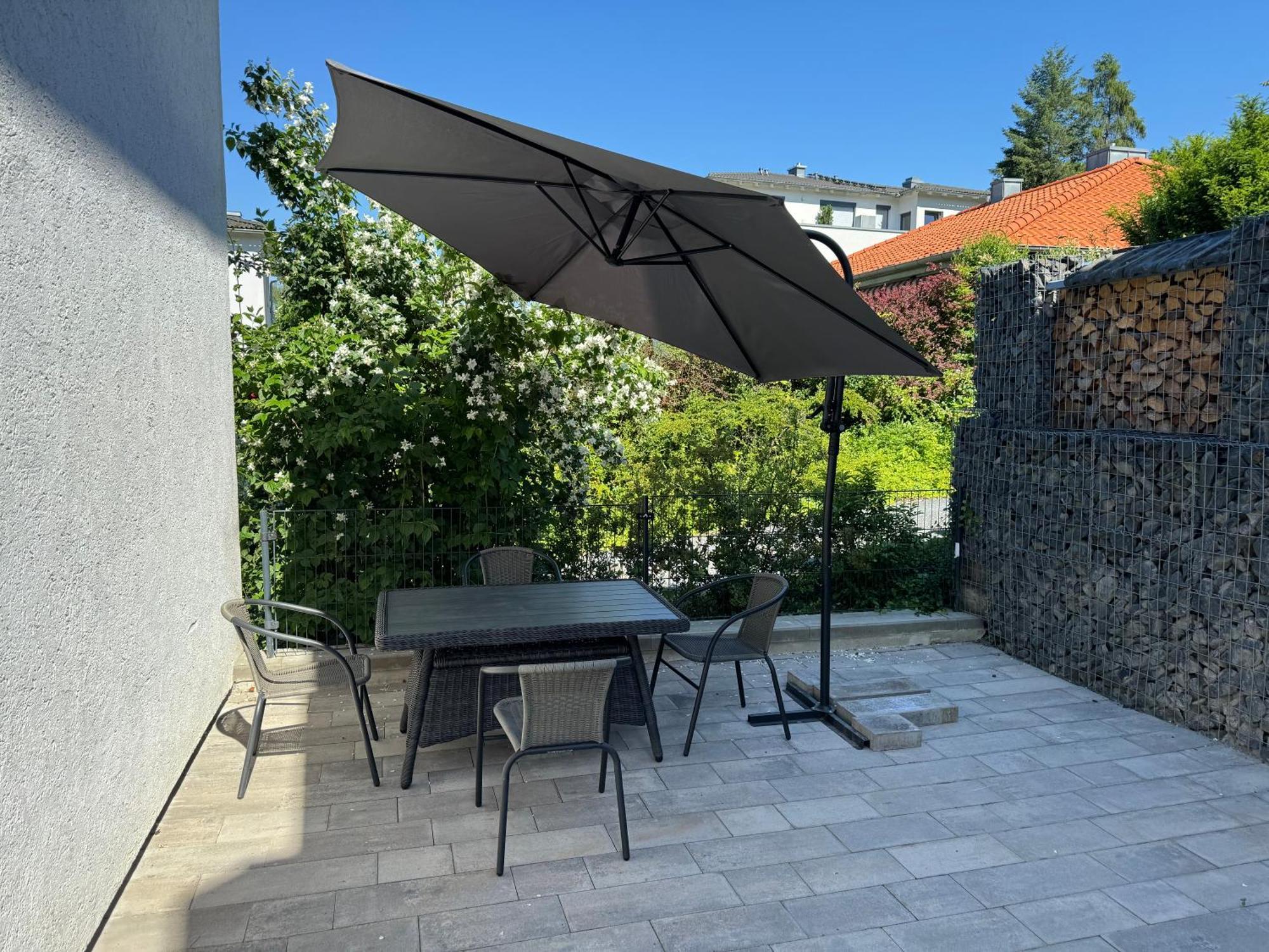 Ferienwohnung "Sorgenfrei" In Coburg ! - Im Eg Mit Privatparkplatz & Balkon Coburgo Exterior foto