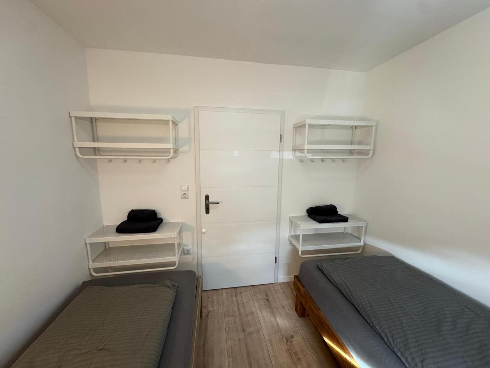 Ferienwohnung "Sorgenfrei" In Coburg ! - Im Eg Mit Privatparkplatz & Balkon Coburgo Exterior foto